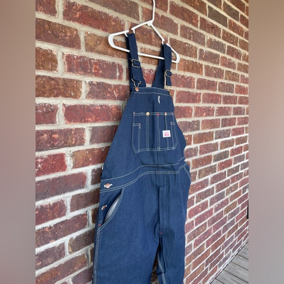 NWT Men’s Round House Dark Wash Carpenter Style Zipper Fly Overalls Size 48x30 - Picture 3 of 15